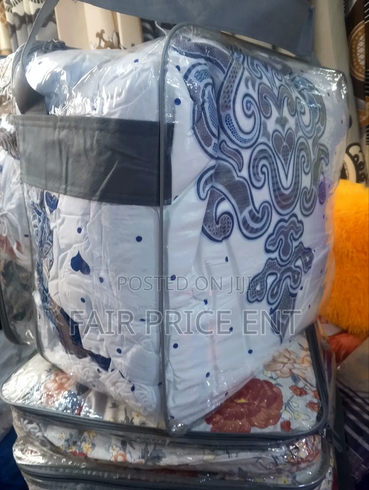Vip 10pcs Cotton Duvet Set. King-Size.( White Blue)