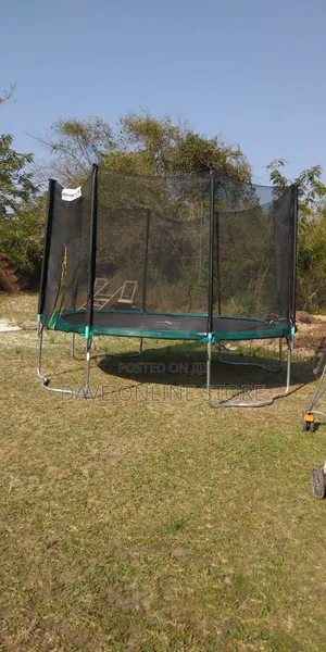 Strong 12 Ft Kids Trampoline 