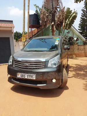 Toyota Noah New Model for Hire