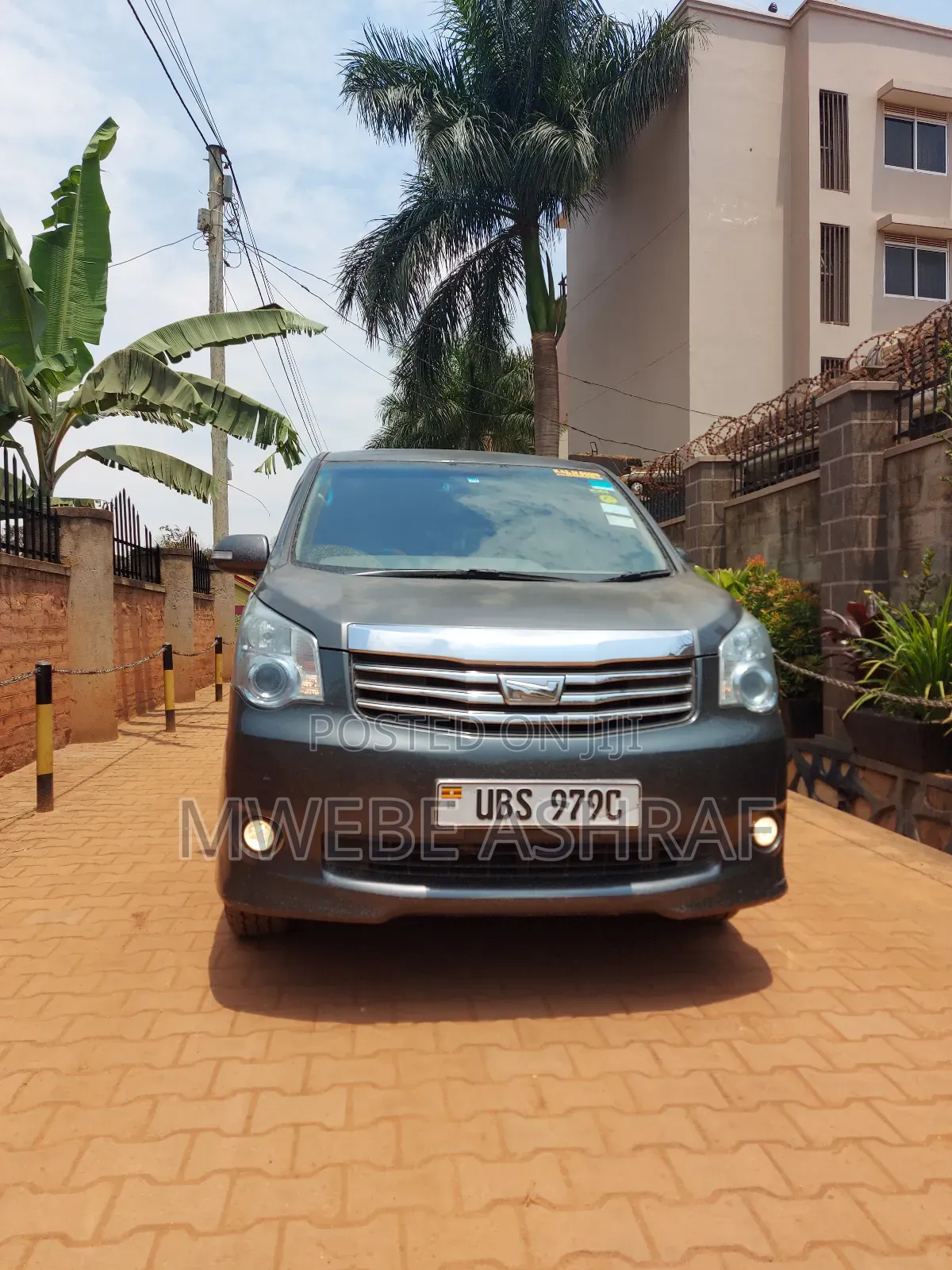 Toyota Noah New Model for Hire