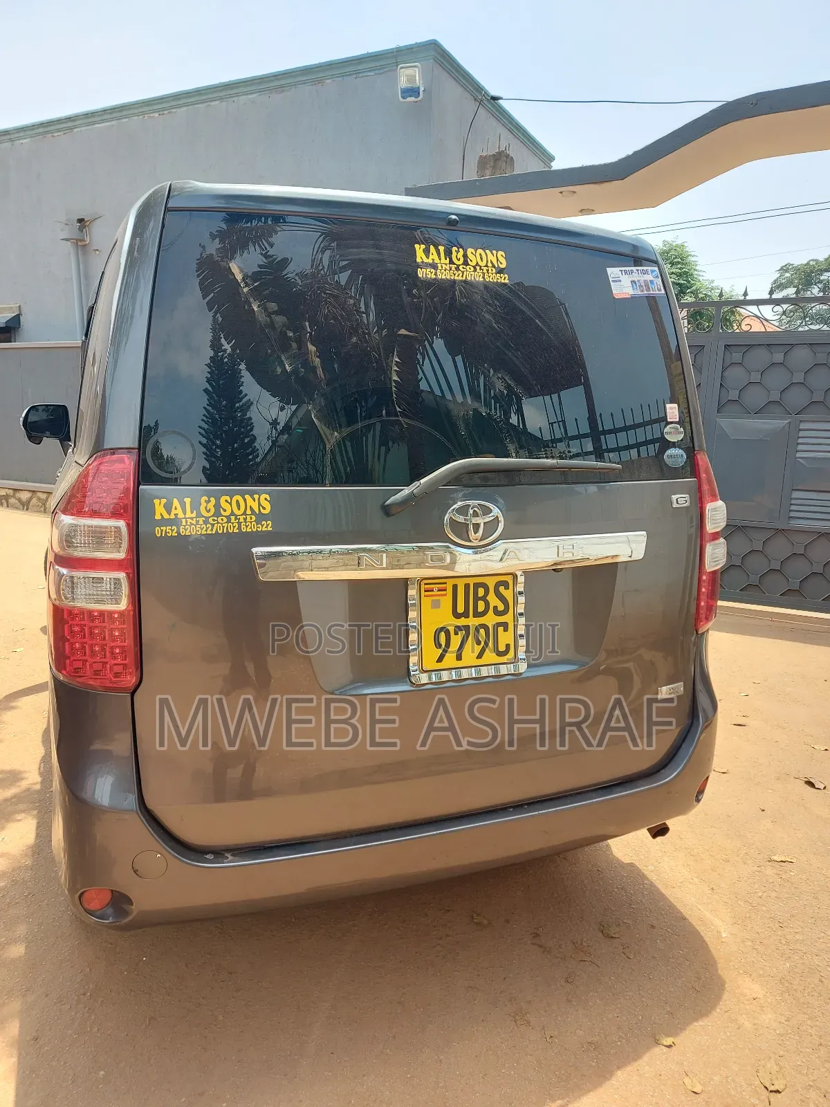 Toyota Noah New Model for Hire
