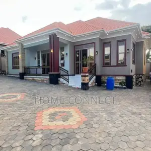 4bdrm Bungalow in Akright Estate, Central Division for sale