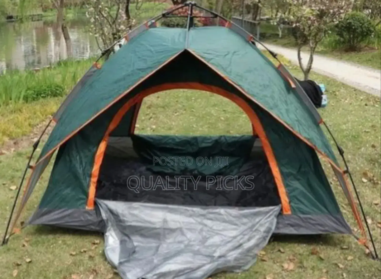 Automatic Setup Camping Tent 4 People.