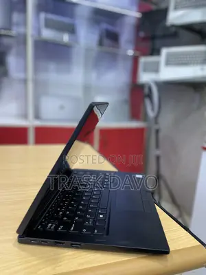 Laptop Dell Latitude 3390 8GB Intel Core i5 SSD 256GB