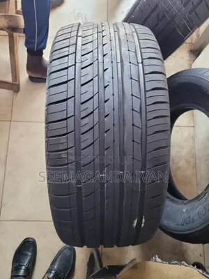 275/40r20 Rxmotion Very Good Condition Used Tires