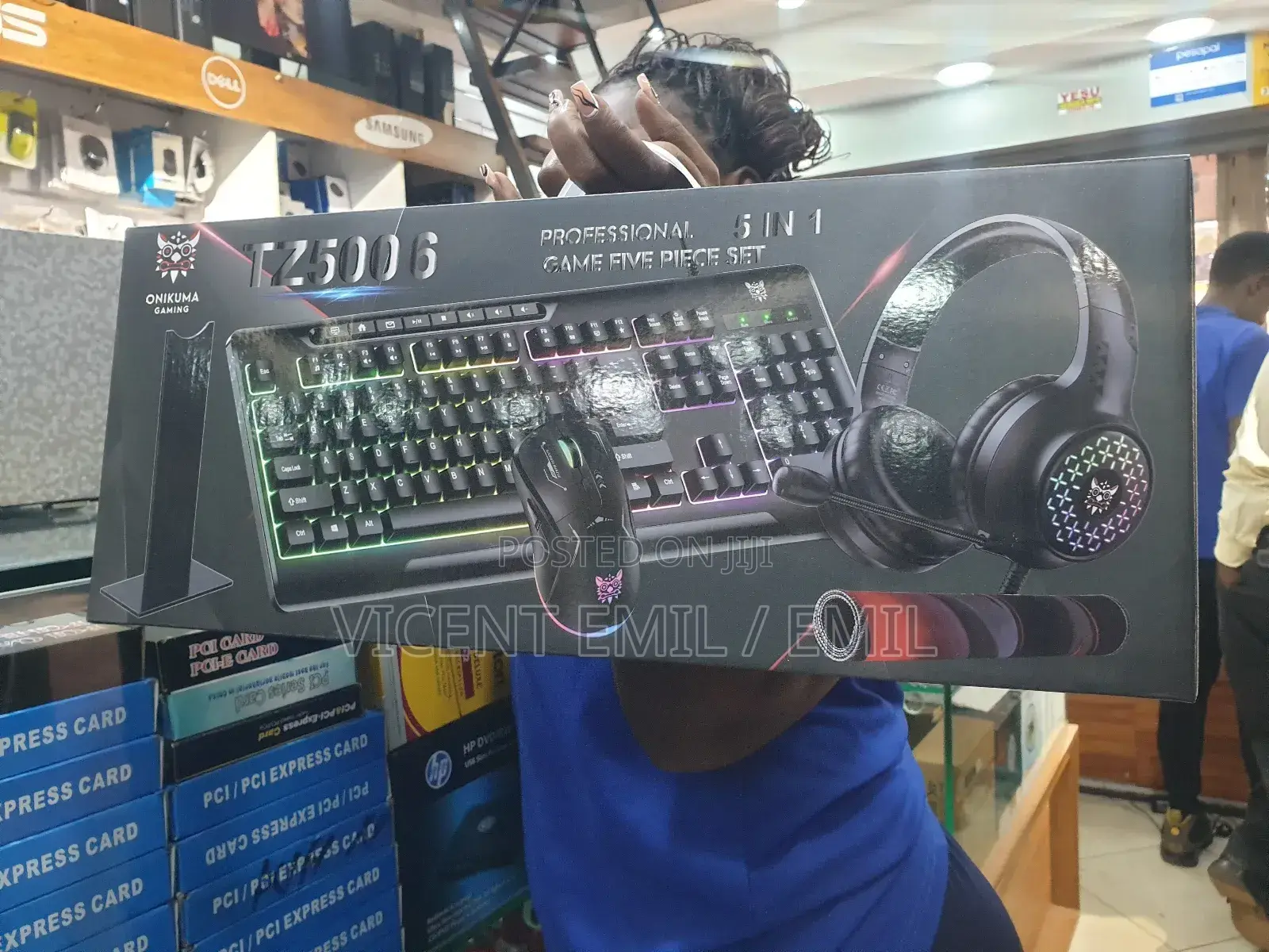 Onikuma Tz5006 5-in-1 Gaming Combo Kit.