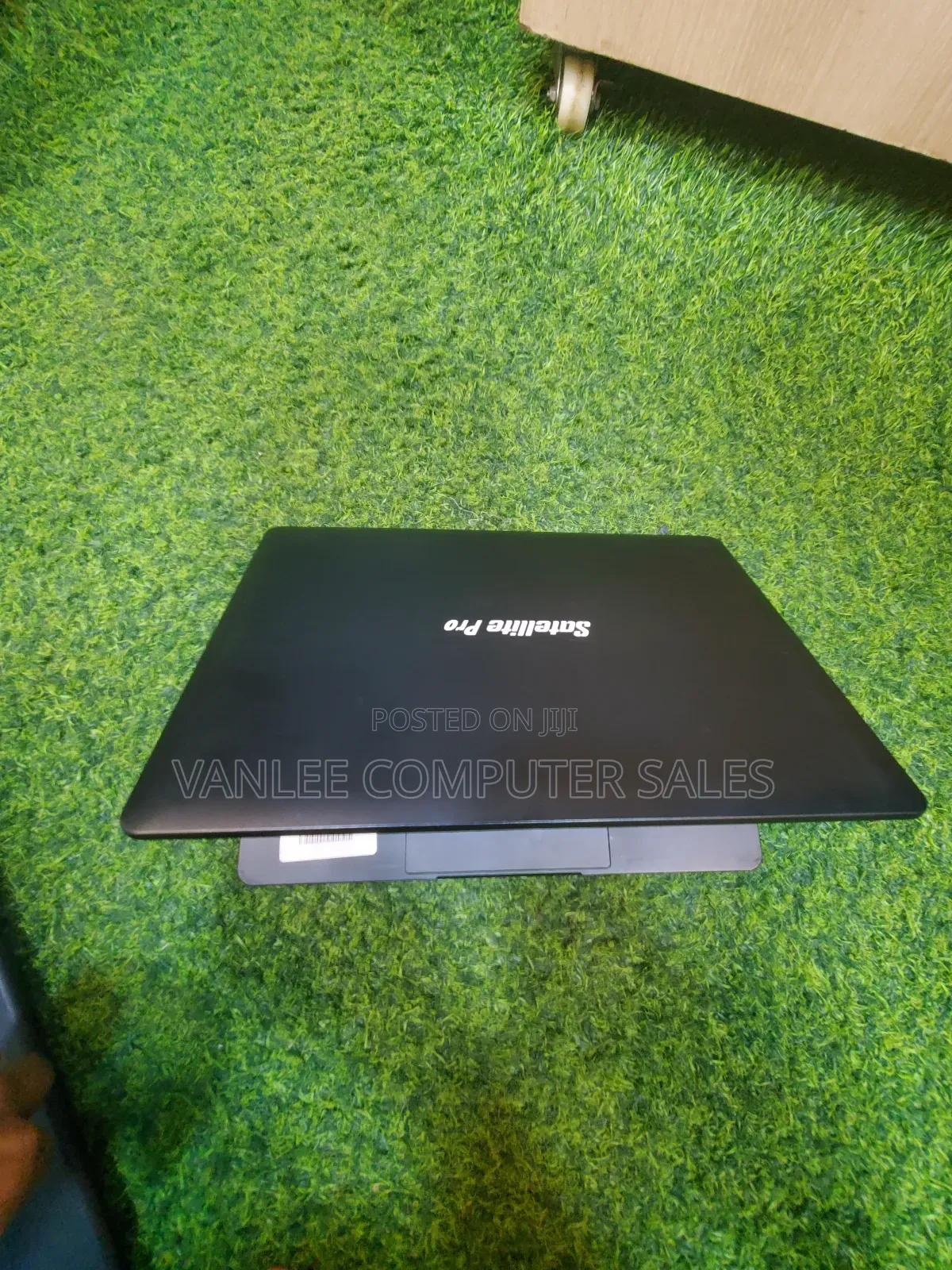 Laptop 4GB Intel Celeron eMMC 60GB