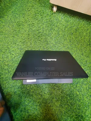 Laptop 4GB Intel Celeron eMMC 60GB