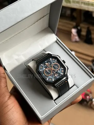 Poedagar Original Men's Wrist Analog Time Piece at 20% Discount Price