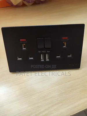 Ctorch Black Vip Double Socket With Usb