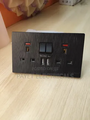 Ctorch Black Vip Double Socket With Usb