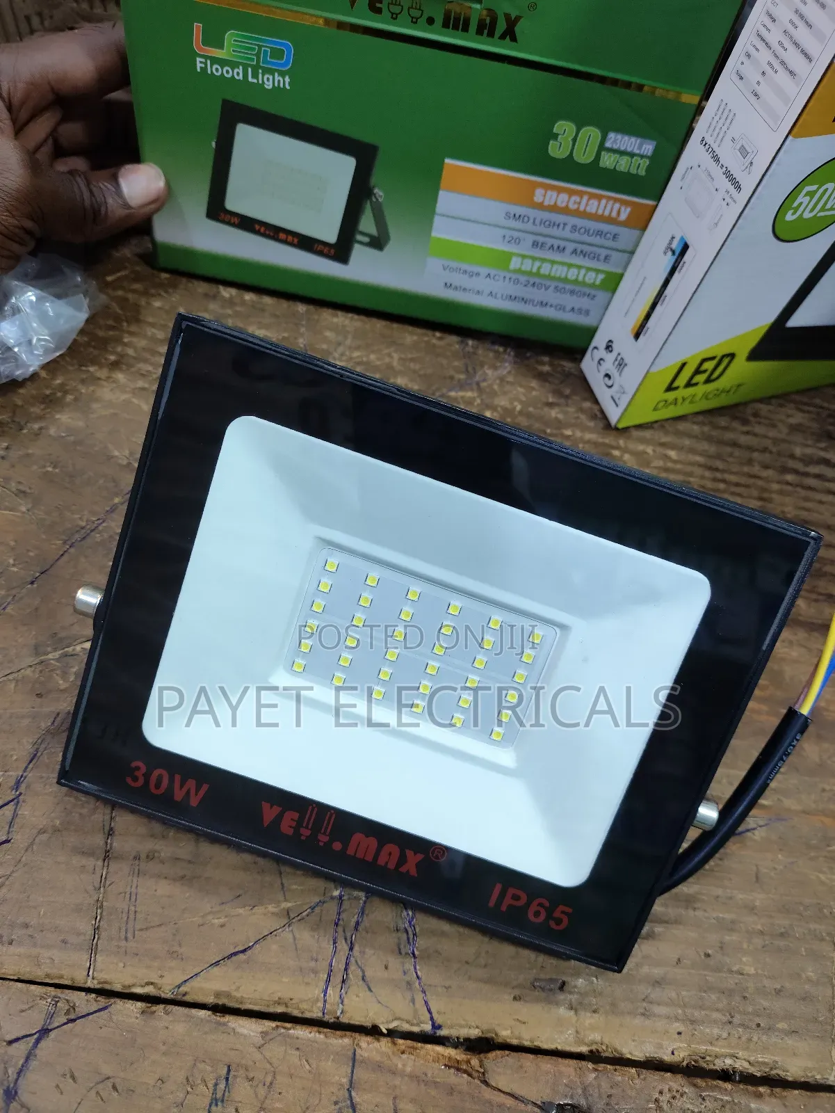 Vellomax 30watts Flood Light