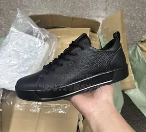 Original Triple Black Ecco Casual Leather Sneakers