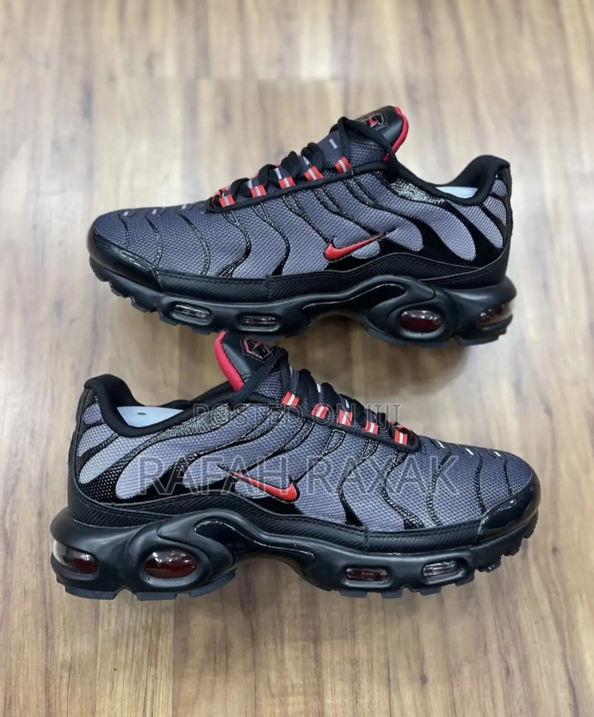 New Nike Air Max Plus Tn “Dracula” Sneakers