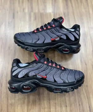 New Nike Air Max Plus Tn “Dracula” Sneakers