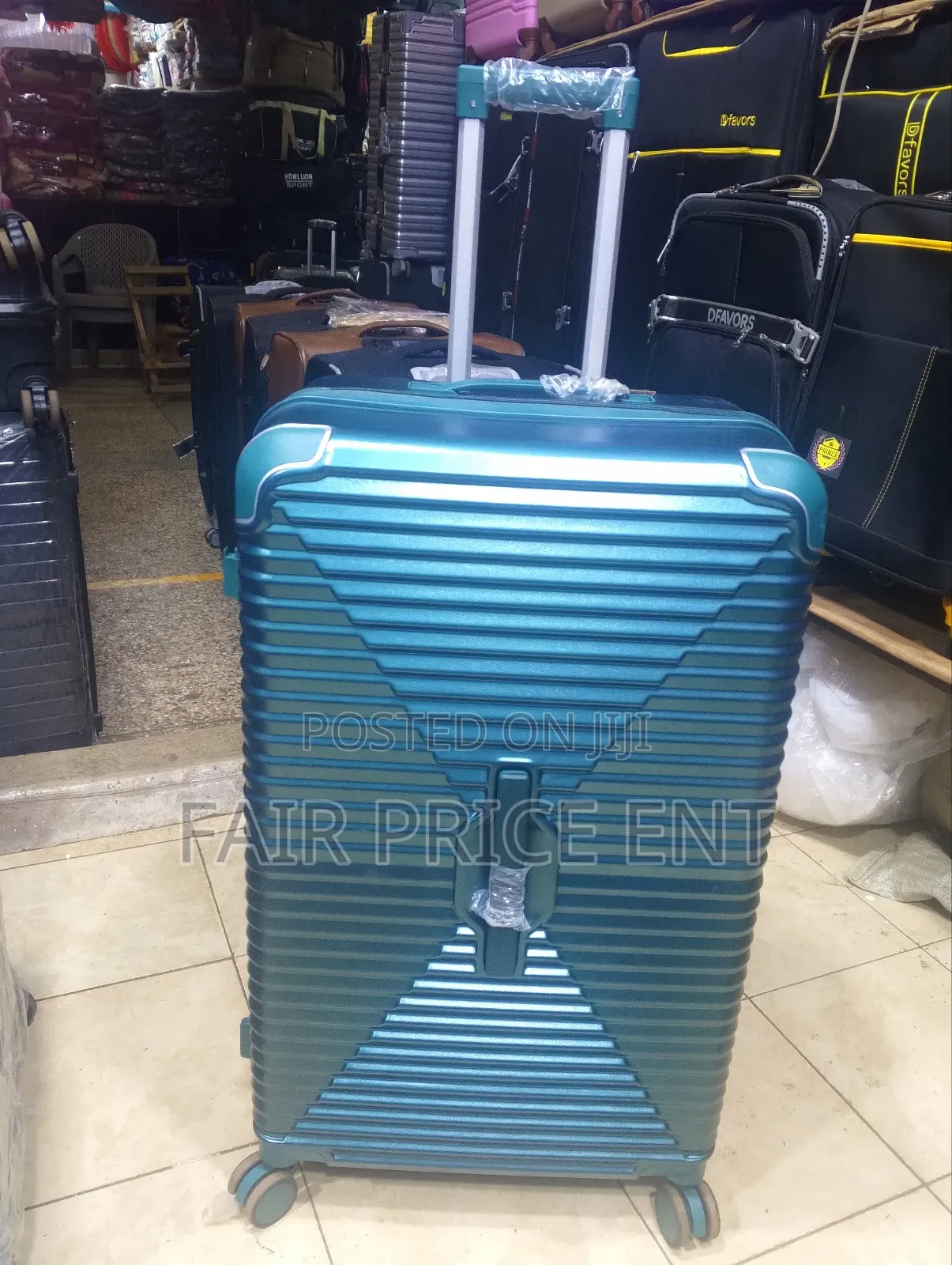 Executive Rubber Plastic Suitcases.Large.( Blue)