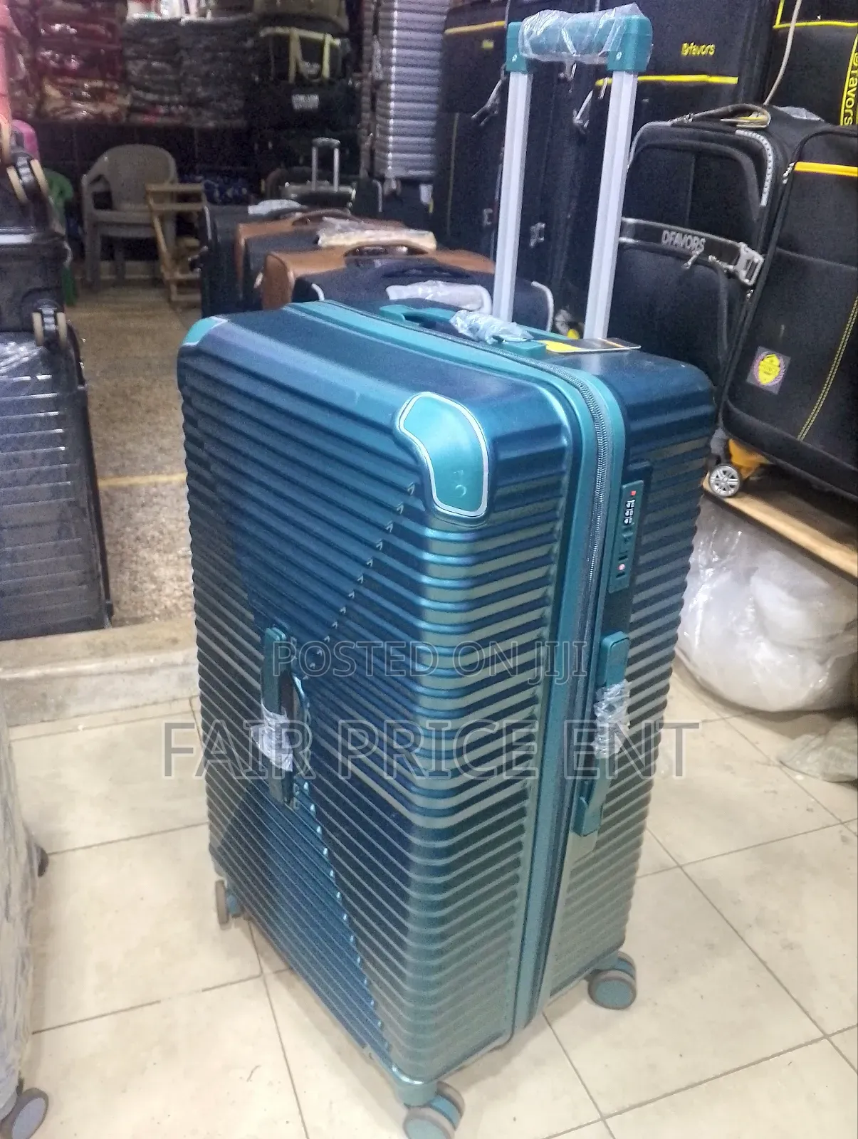 Executive Rubber Plastic Suitcases.Large.( Blue)