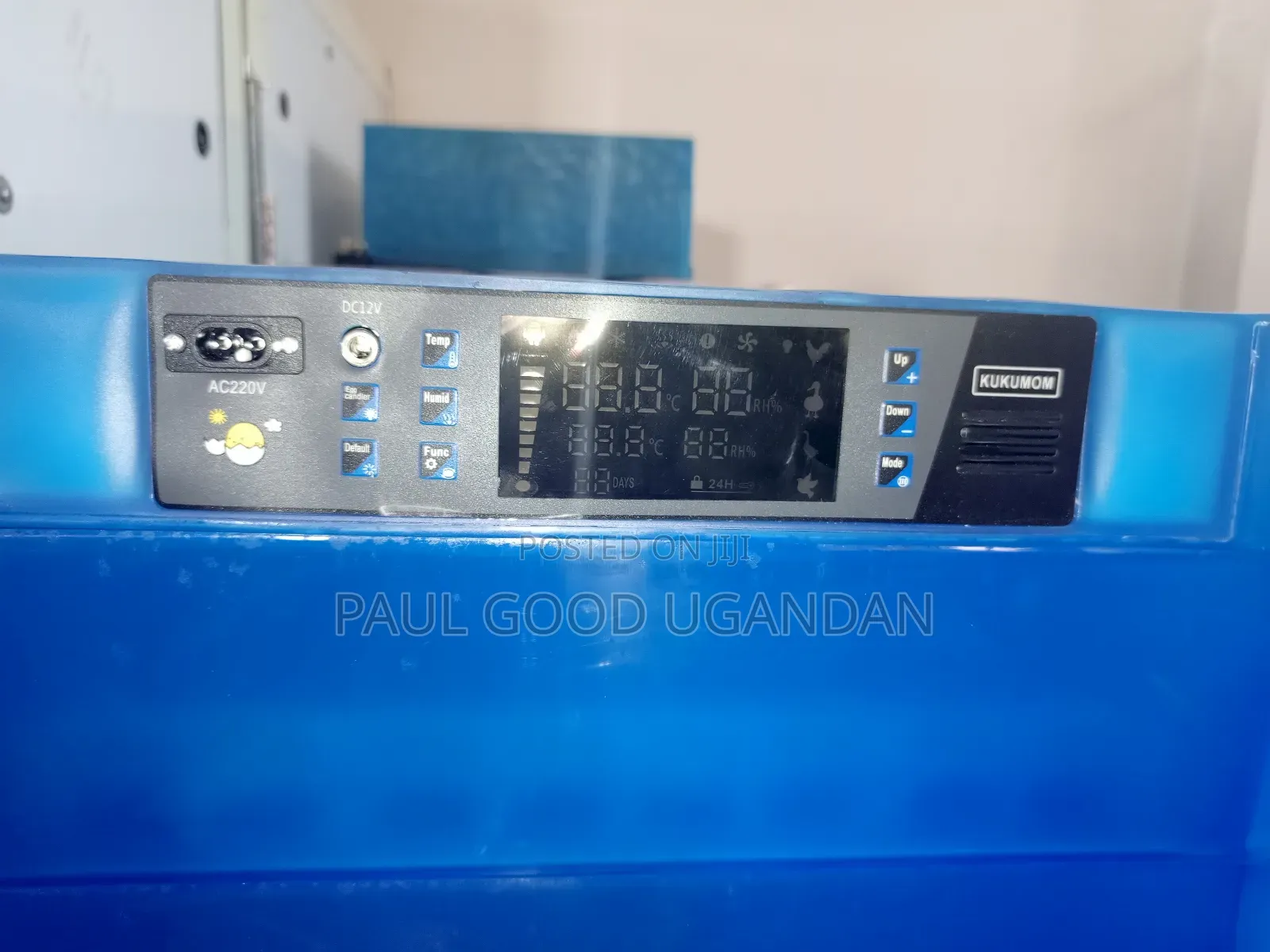 Small Egg Incubator (190 Eggs)