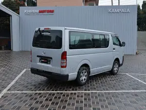Toyota HiAce 2010 Silver