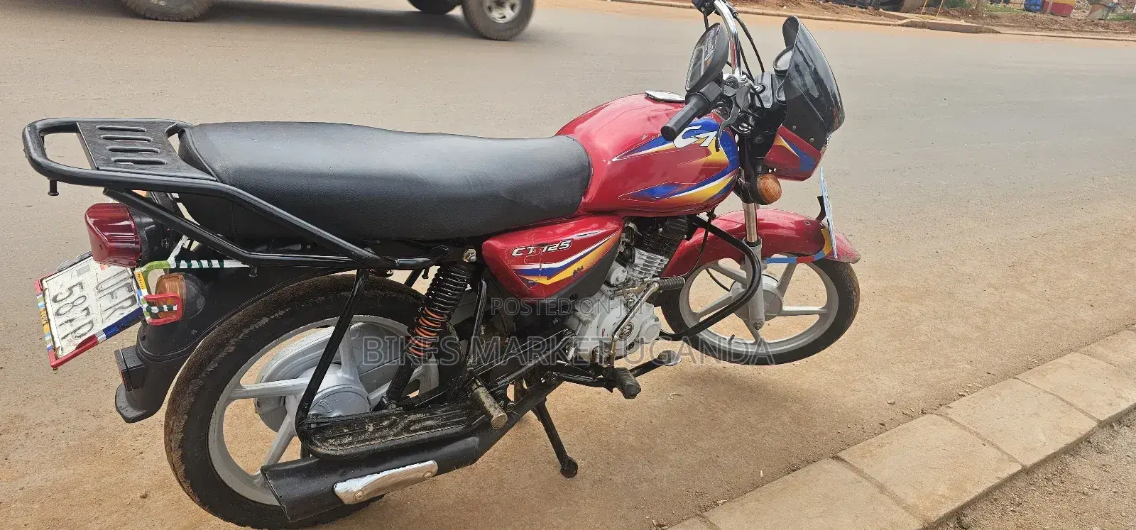 Bajaj Boxer 125 2022 Red
