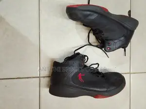 Basketball Shoe Black Color