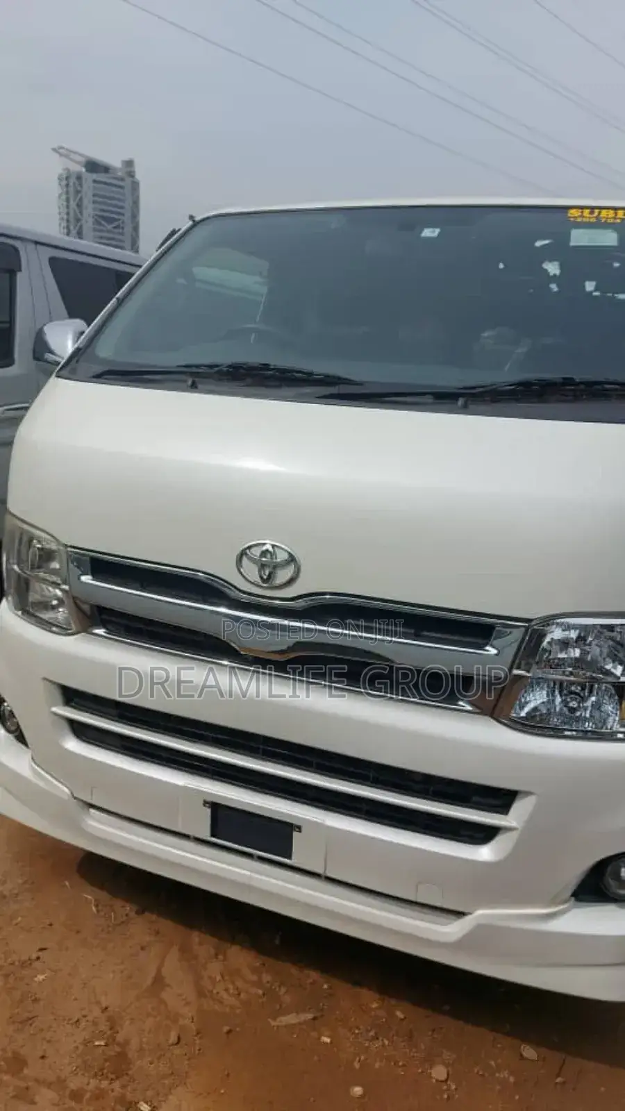 Toyota HiAce 2013 Silver