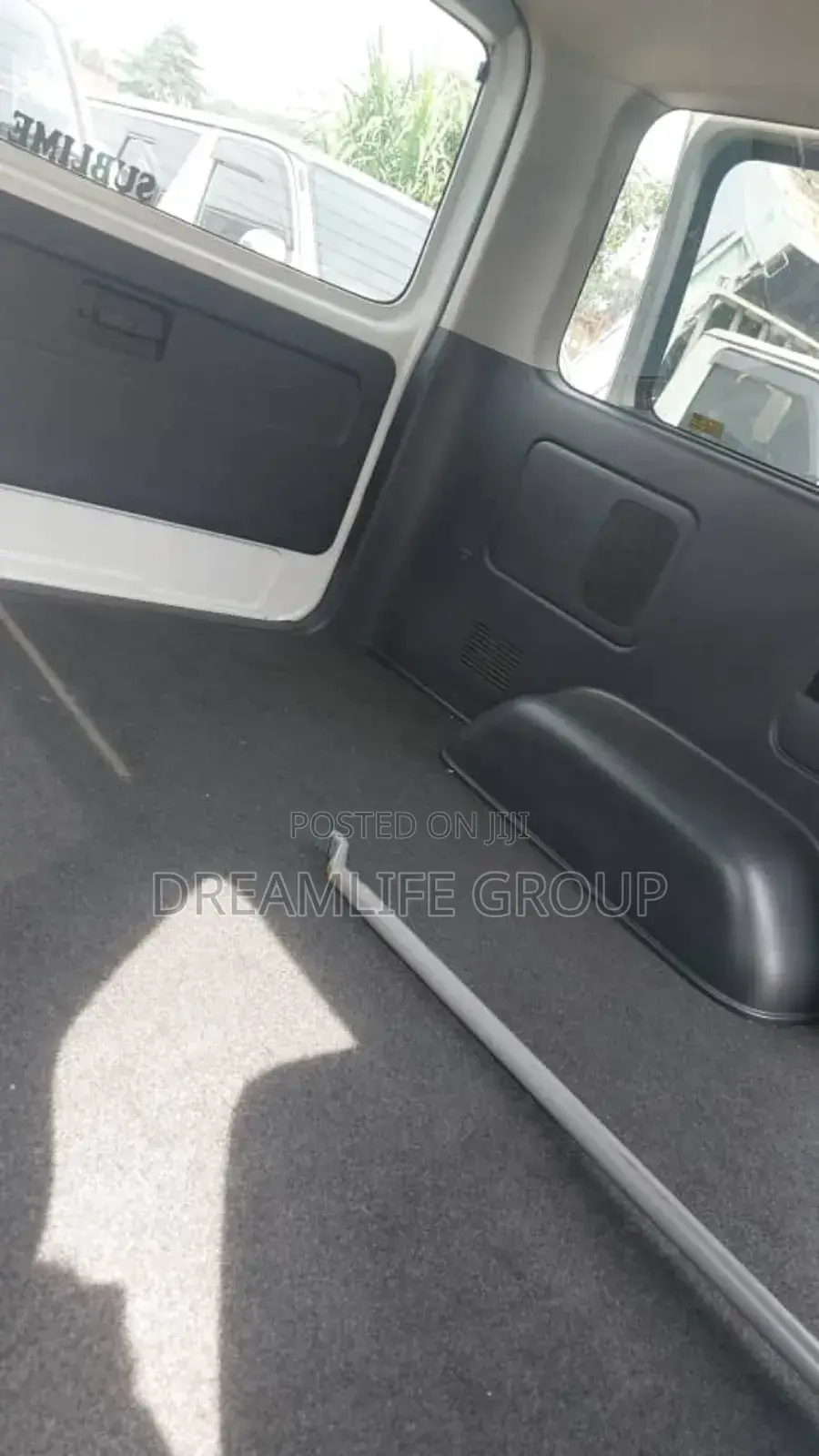 Toyota HiAce 2013 Silver
