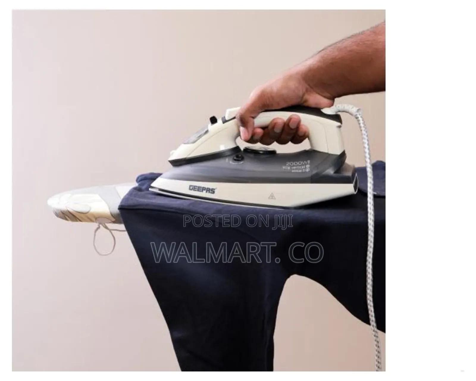 Geepas Ceramic Steam Iron