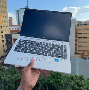 New Laptop HP EliteBook 840 G8 16GB Intel Core I5 SSD 512GB