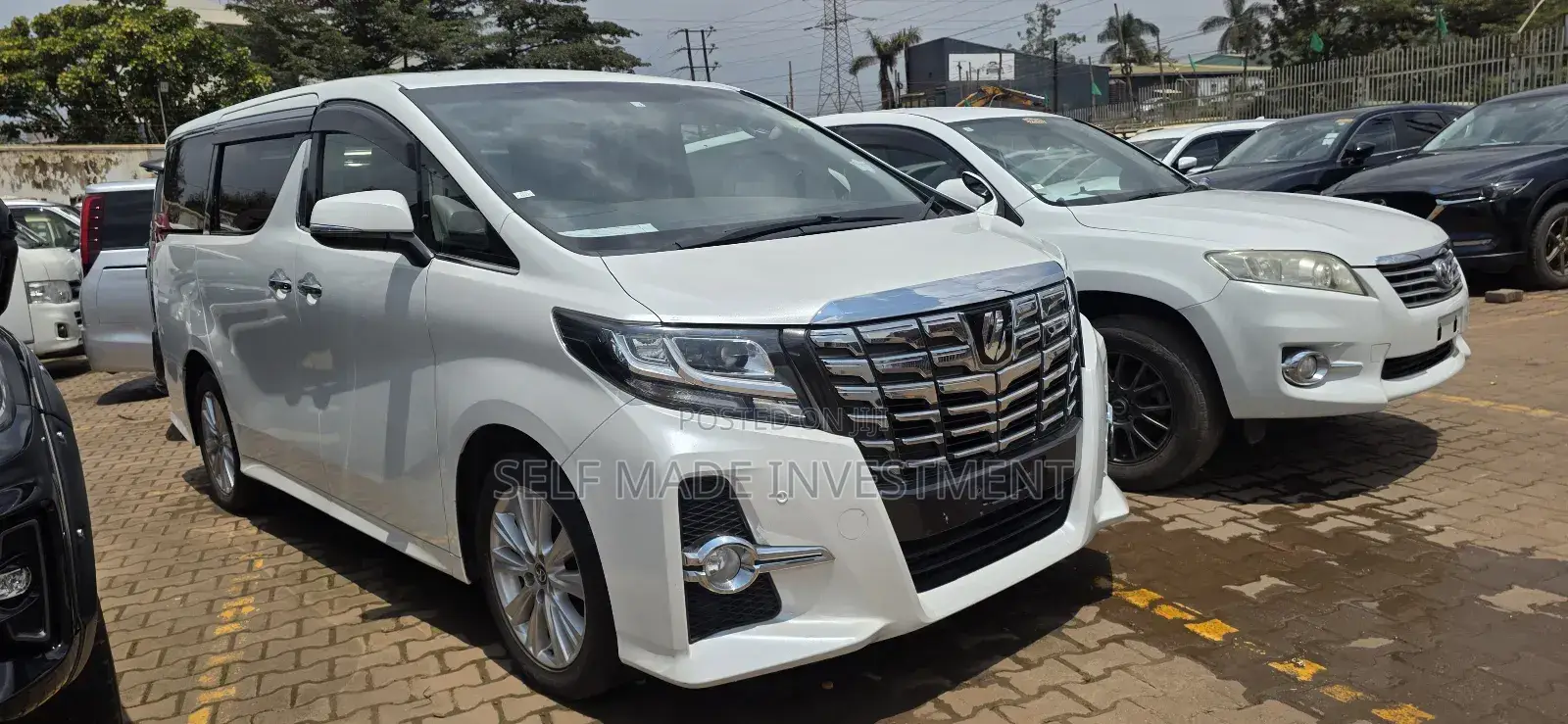 Toyota Alphard 2018 White