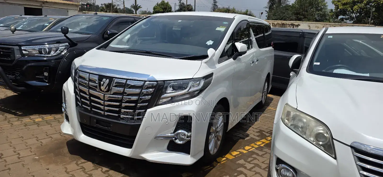 Toyota Alphard 2018 White