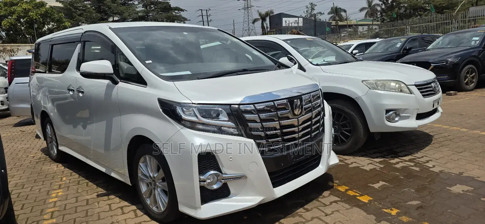 Toyota Alphard 2018 White