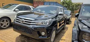Toyota Hilux 2017 Black