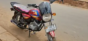 Bajaj Boxer 125 2023 Red