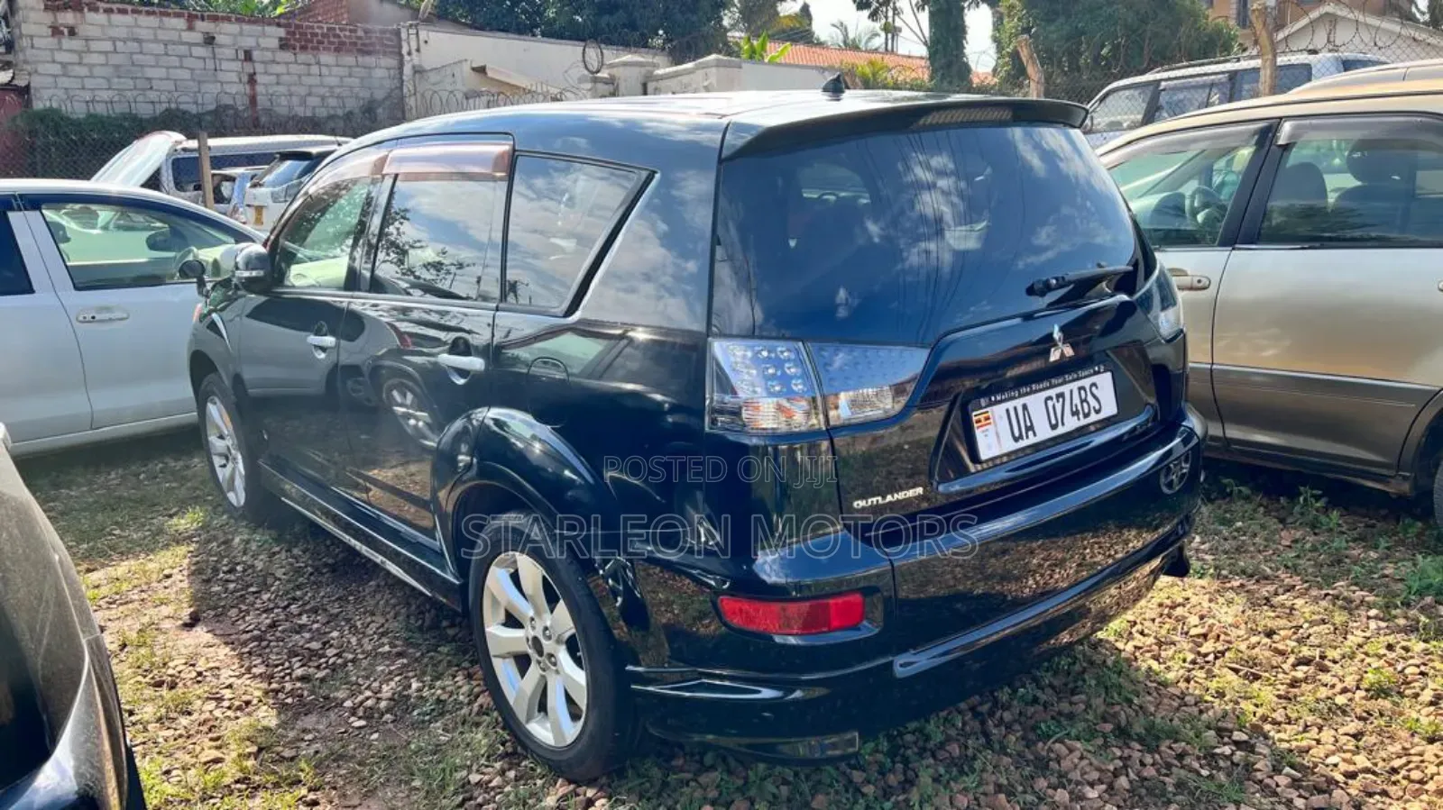 Mitsubishi Outlander 2011 Black