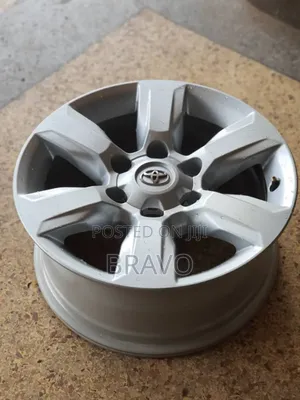 Rims for Toyota Land Cruiser Tx Size 17.