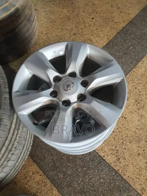 Rims for Toyota Land Cruiser Tx Size 17.