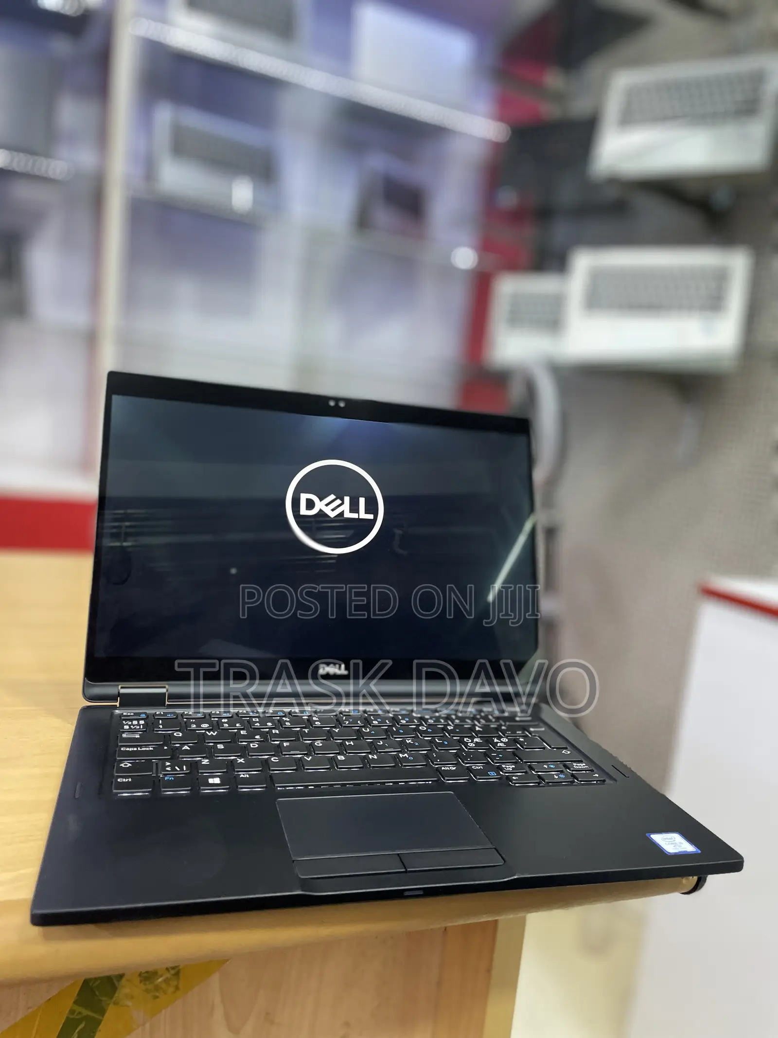 Laptop Dell Latitude 3390 8GB Intel Core i5 SSD 256GB