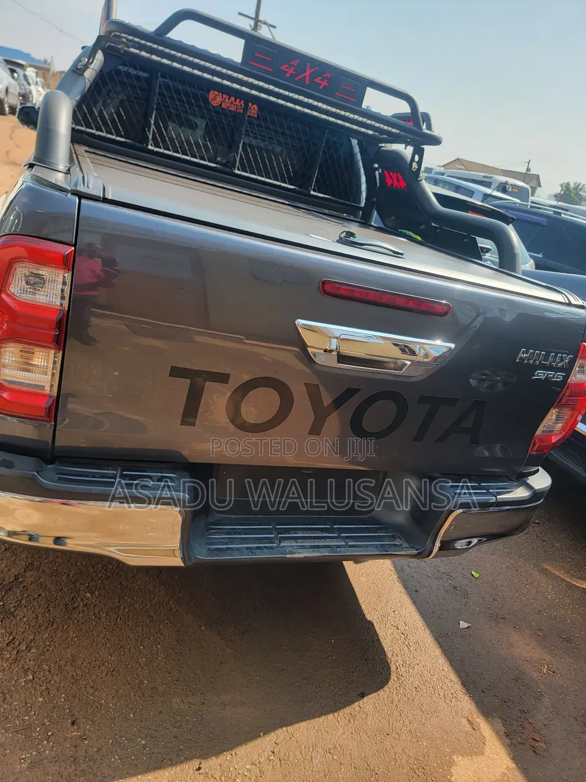 Toyota Hilux 2019 Gray