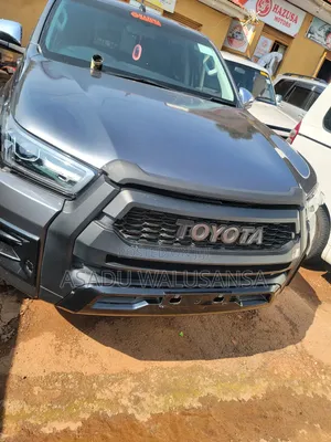 Toyota Hilux 2019 Gray