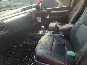Toyota Hilux 2019 Gray