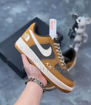 Original The North Face X Nike Air Force 1 ‘07 Low Brown Sneakers