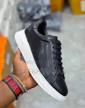 Original Black/White Hugo Boss Smart Casual Leather Sneakers