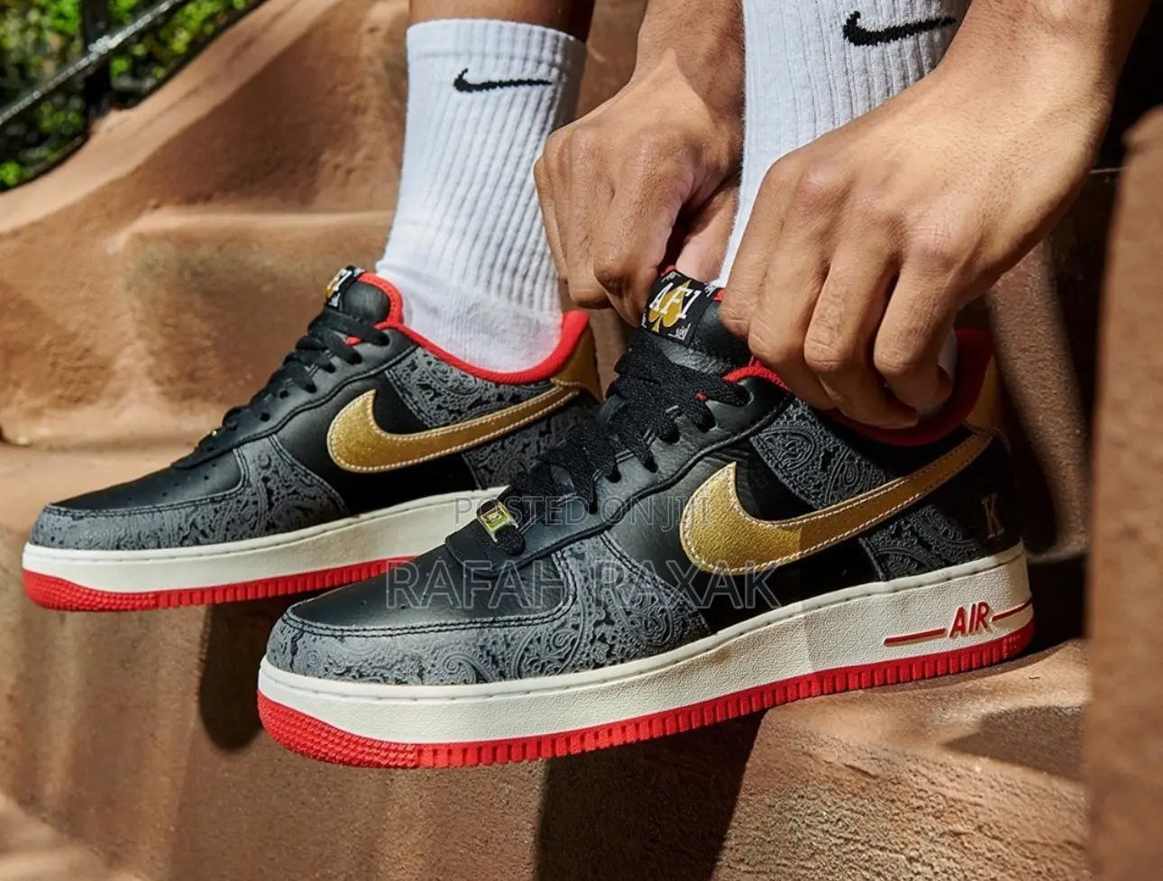 Nike Air Force 1 ‘07 “Spades” Black Metallic Gold Sneakers