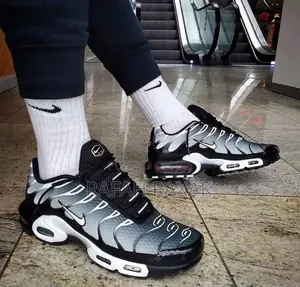 Original Nike Tn Air Max Plus “Smoke Fade” Sneakers