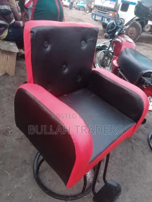 Saloon Barbers Chairs Big and Big Basement Surface