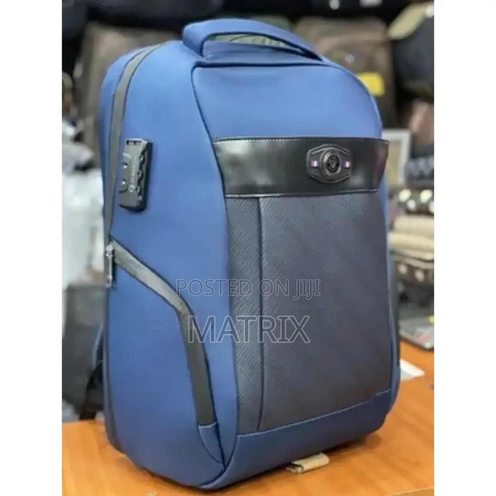 Anti-Thefty Laptop Bag