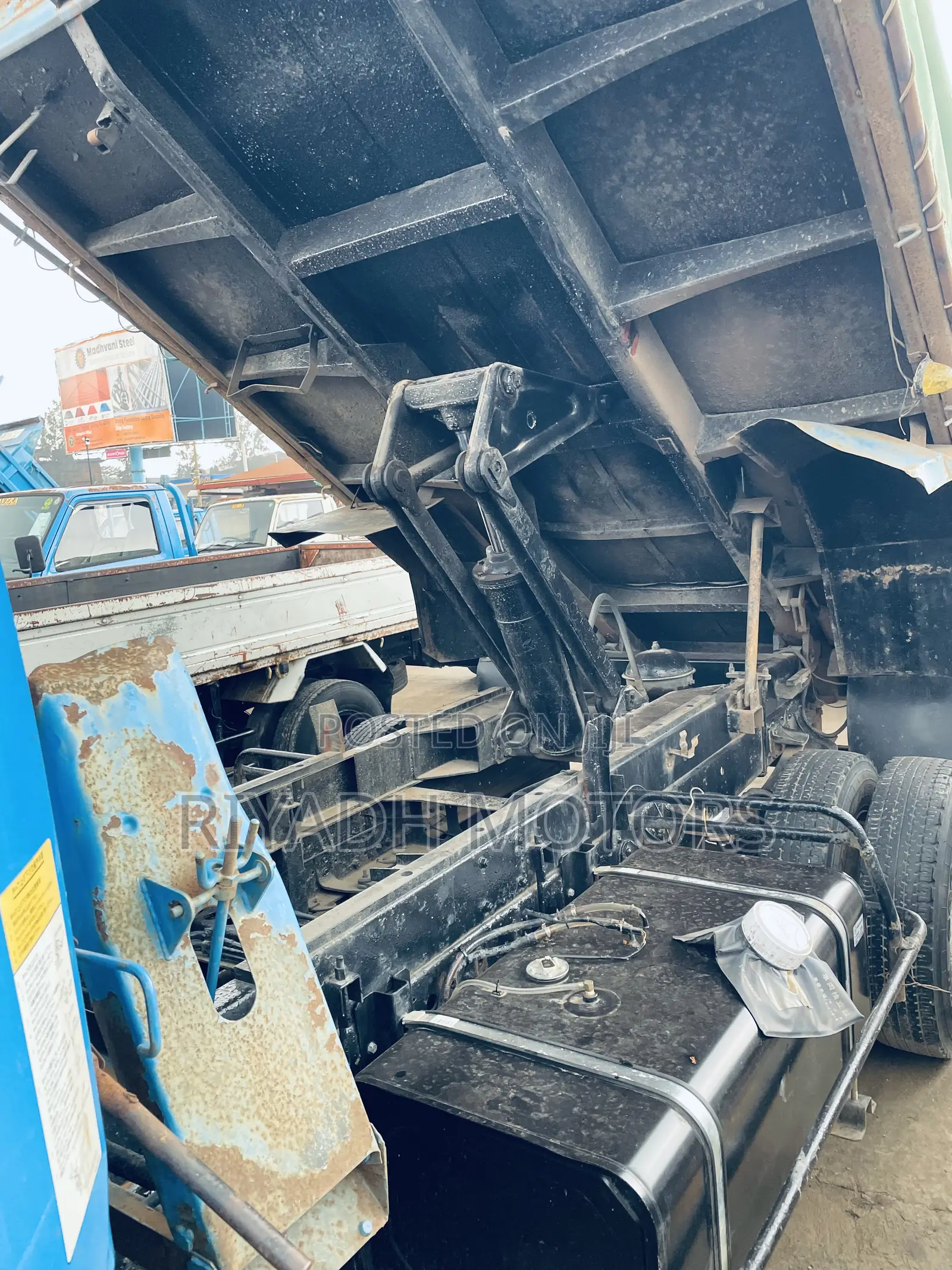 Hino Dumper J08c Engine