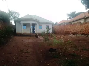 3bdrm House in Bukasa, Central Division for sale