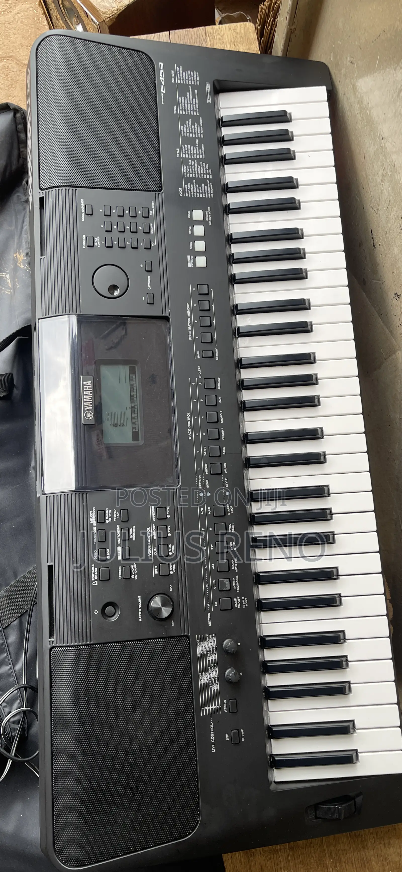 Yamaha PSR E 453